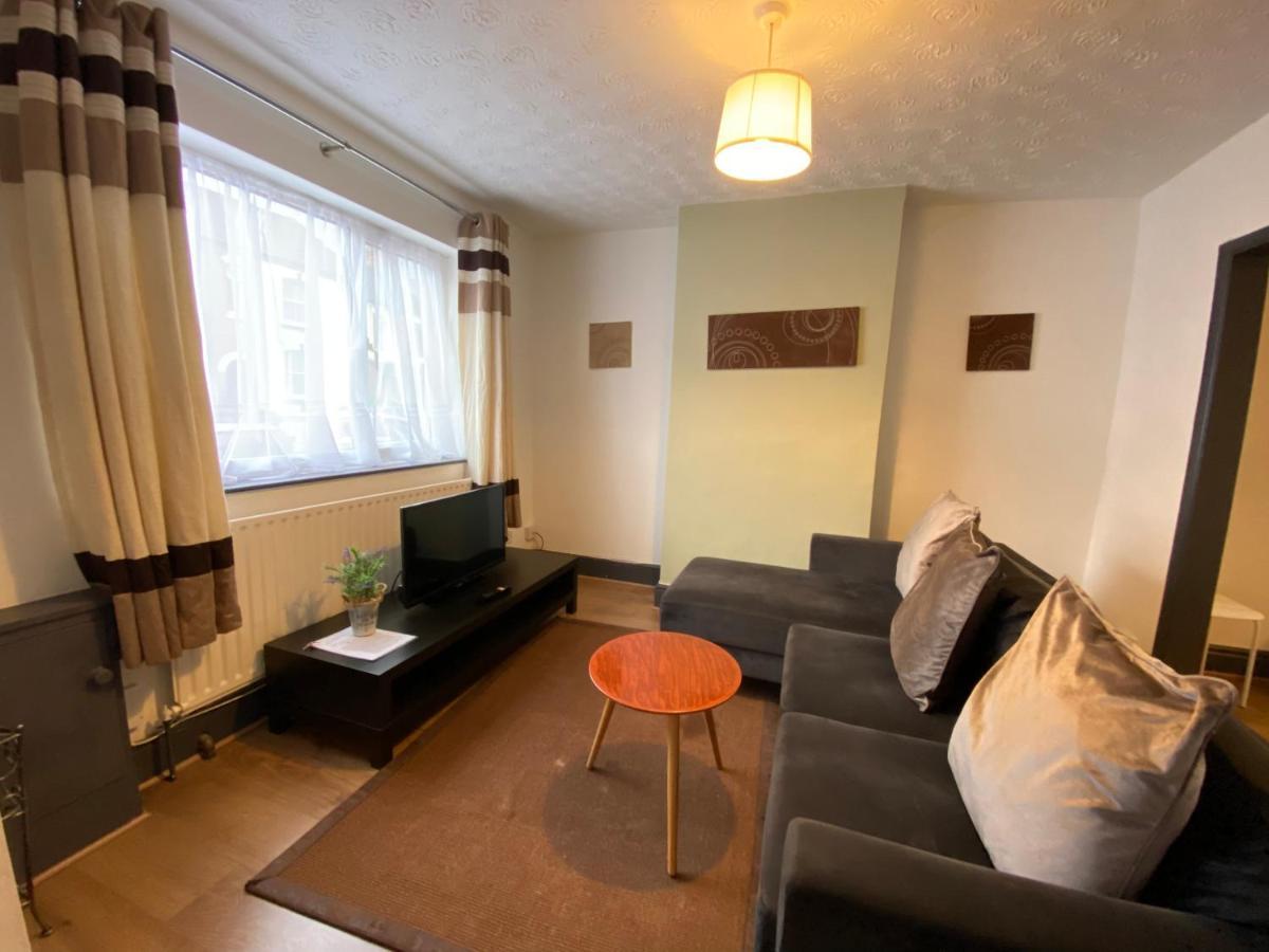 Villa Winstanley House Wellingborough Esterno foto
